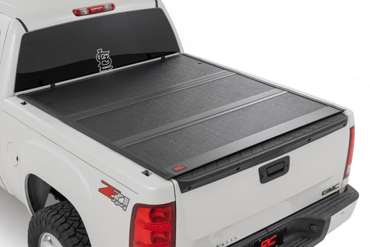 Hard Low Profile Bed Cover | 5'9" Bed | No Rail Caps | Chevy/GMC 1500 (07-13)