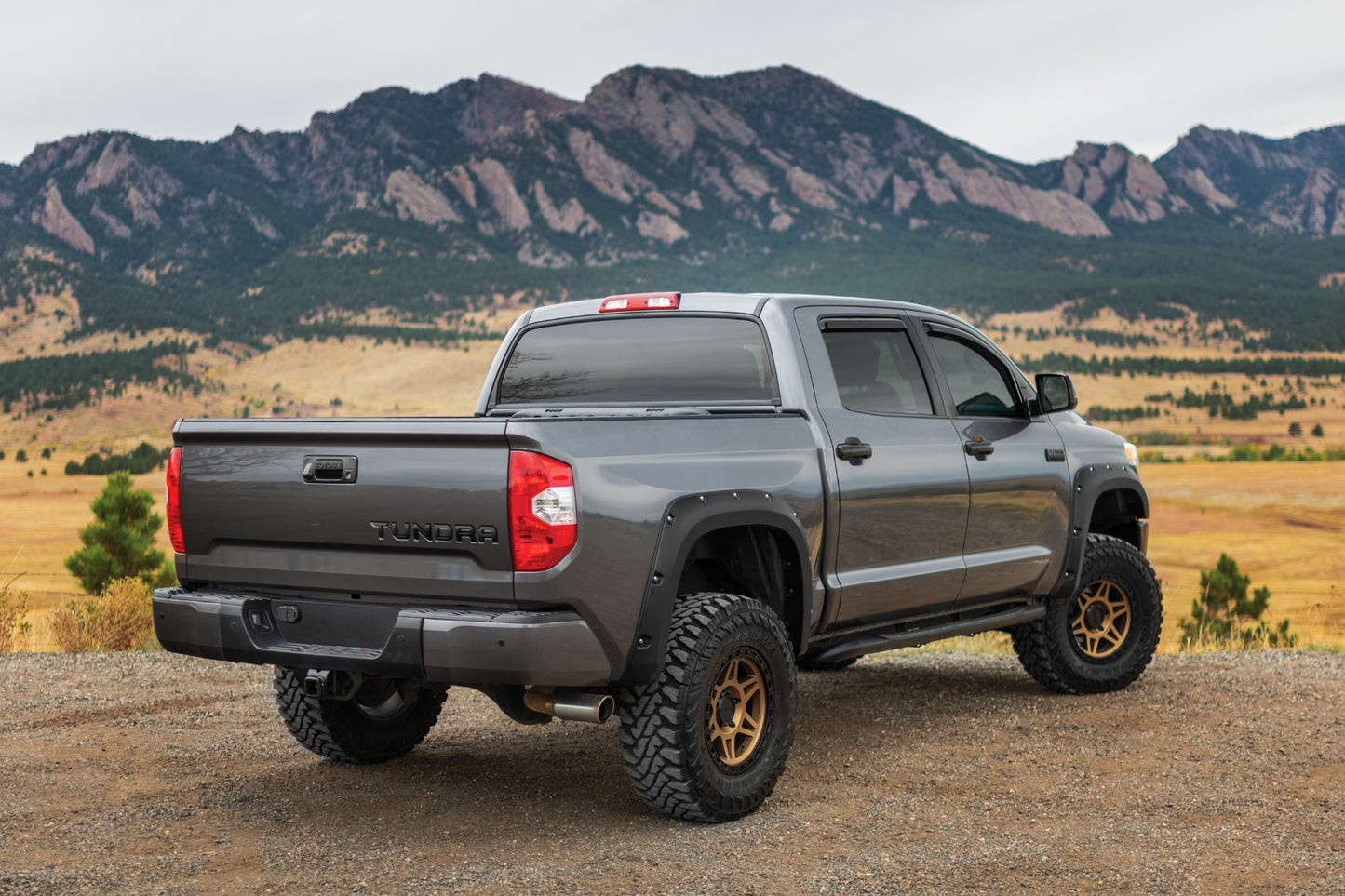 Pocket Fender Flares | Gloss Black | Toyota Tundra 2WD/4WD (14-21)