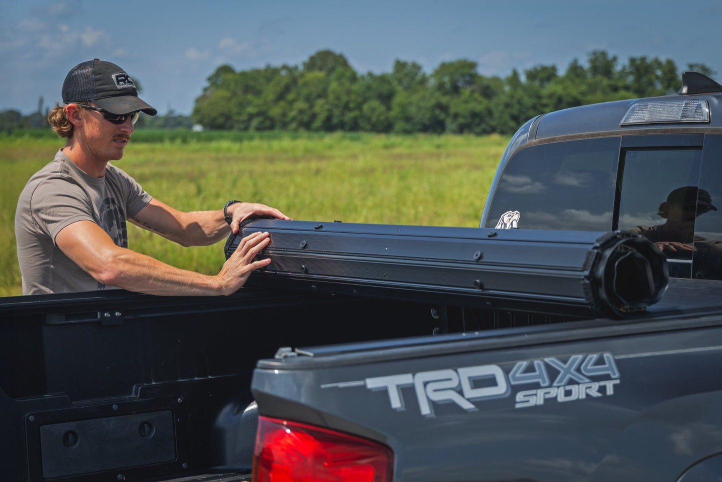 Hard Roll Up Bed Cover | 5' Bed | Toyota Tacoma (16-23)