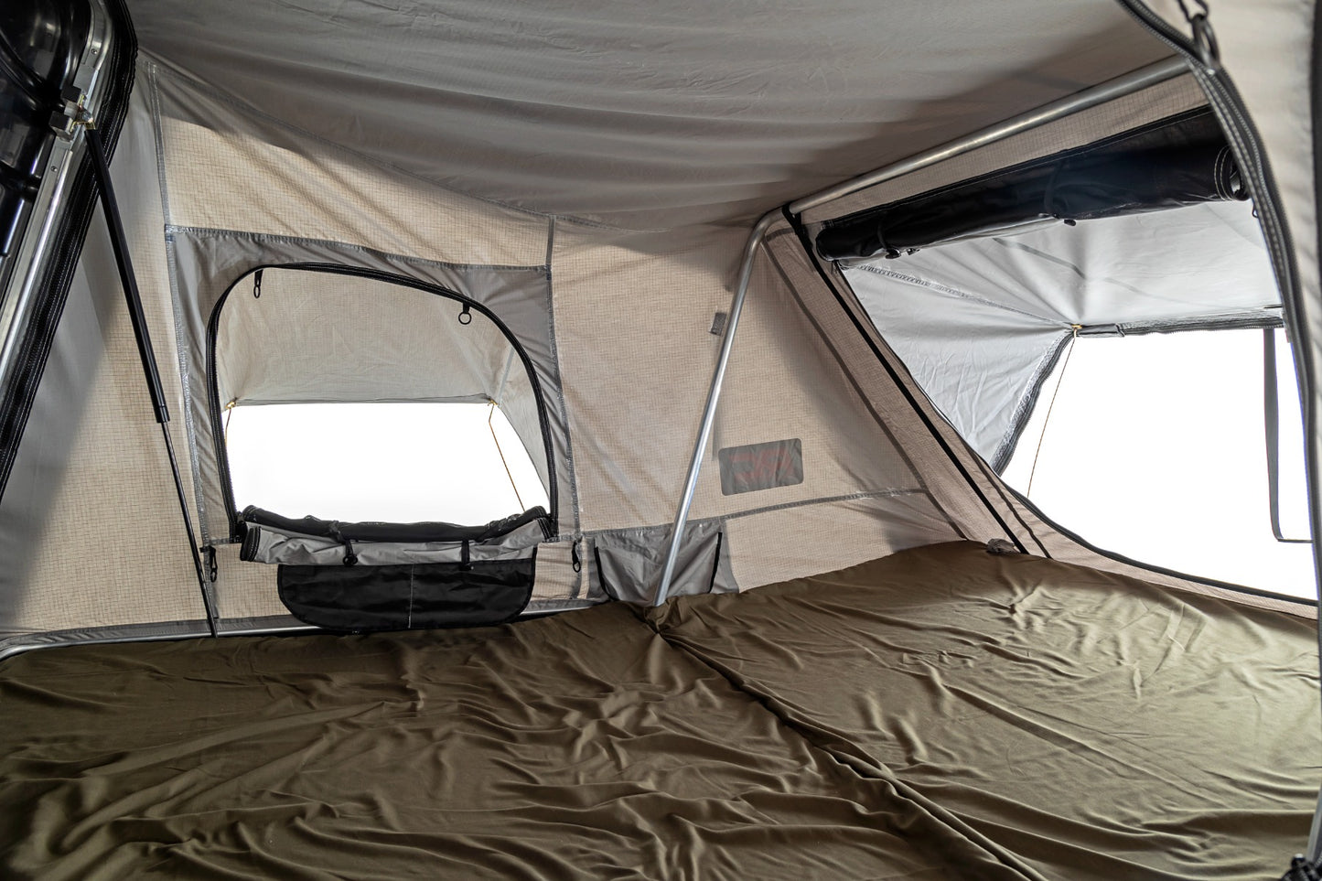 Hard Shell Roof Top Tent | Rack Mount