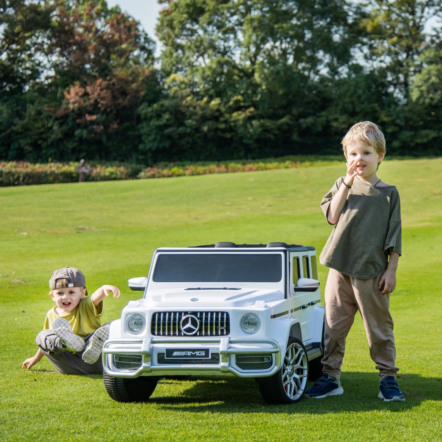 24V 4x4 Mercedes Benz G63 AMG 2 Seater G Wagon Ride on Car