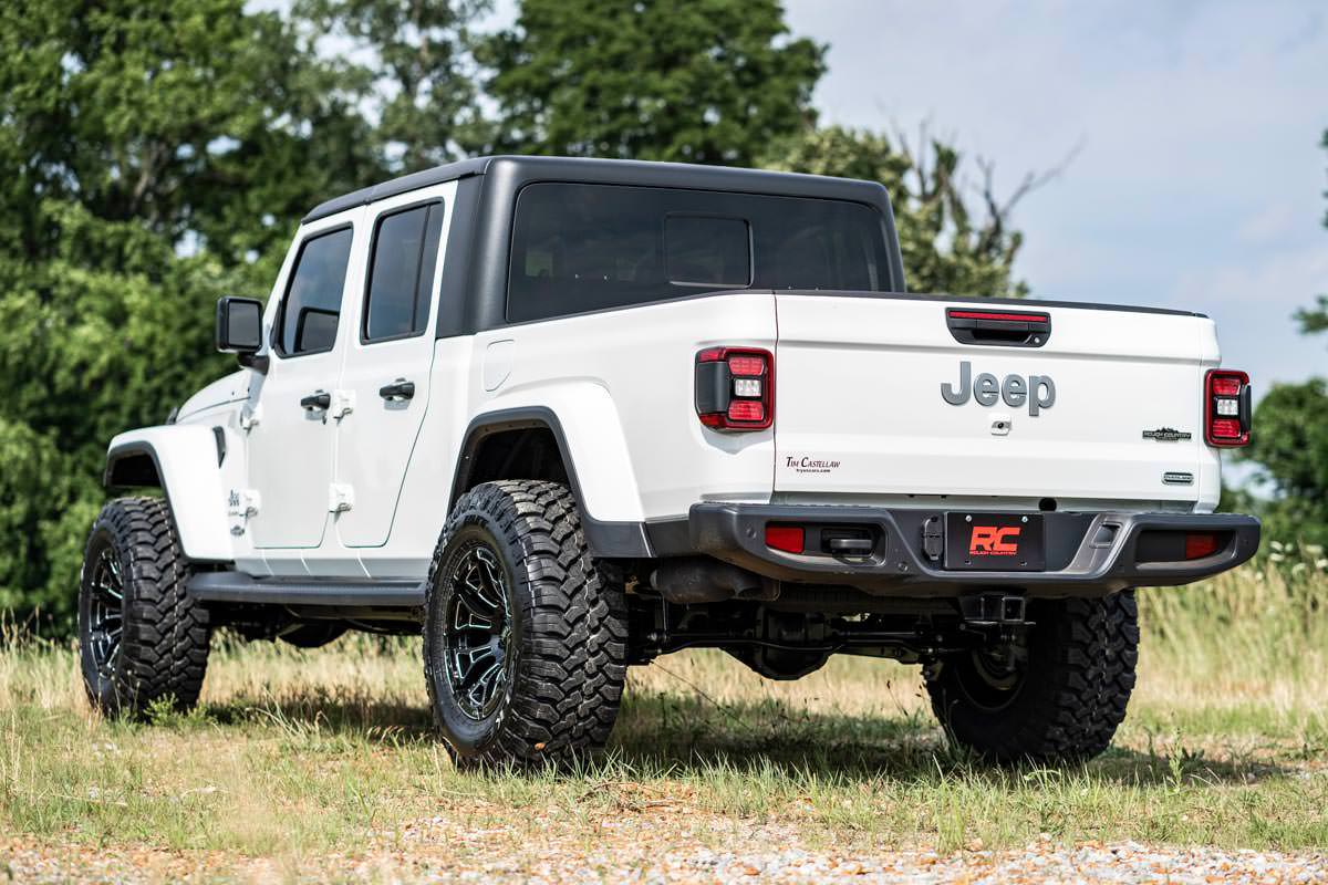 2.5 Inch Leveling Kits | Springs | Jeep Gladiator JT 4WD (20-23)