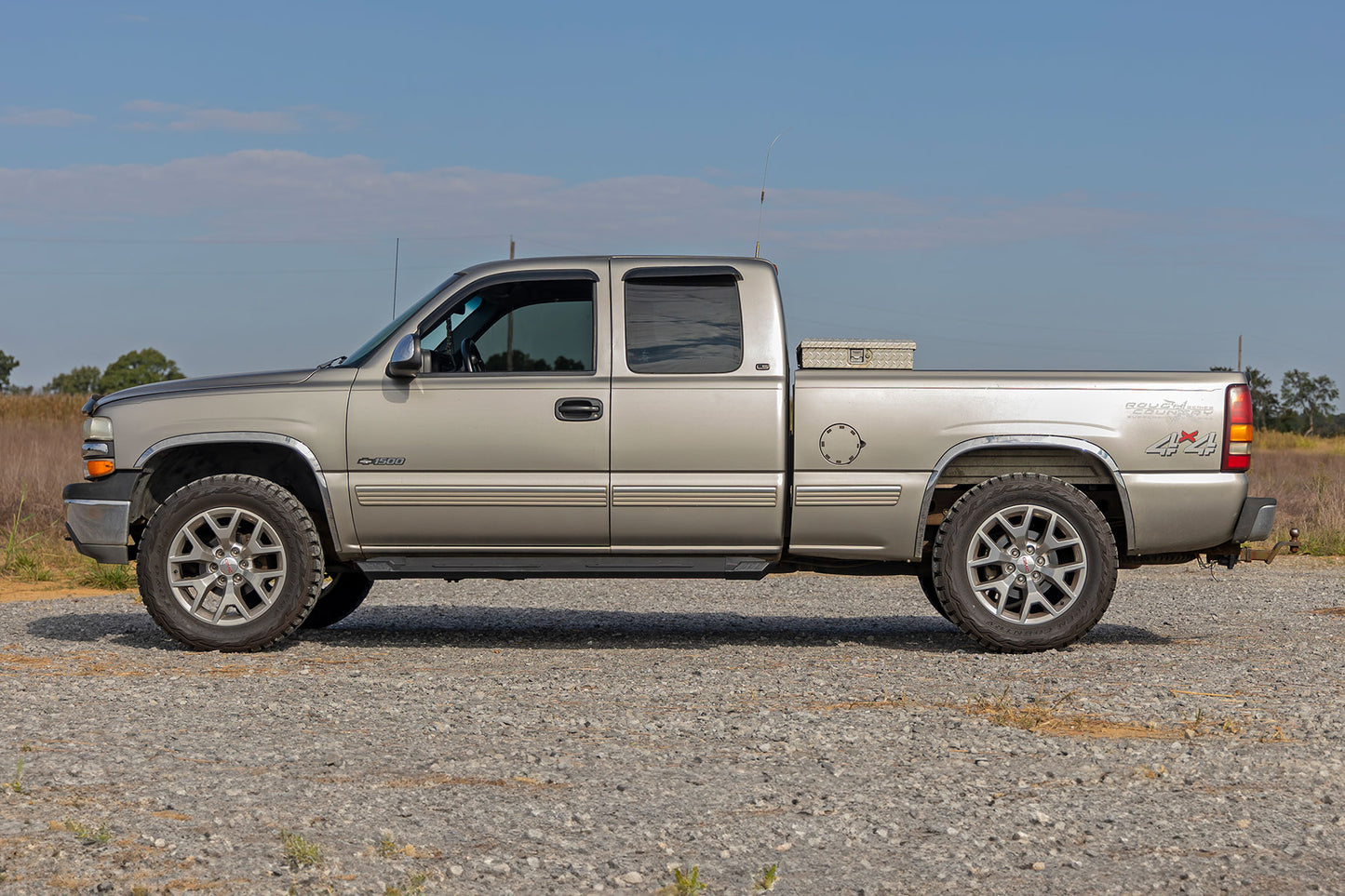 HD2 Running Boards | Ext Cab | Chevy/GMC 1500/2500HD (99-06 & Classic)