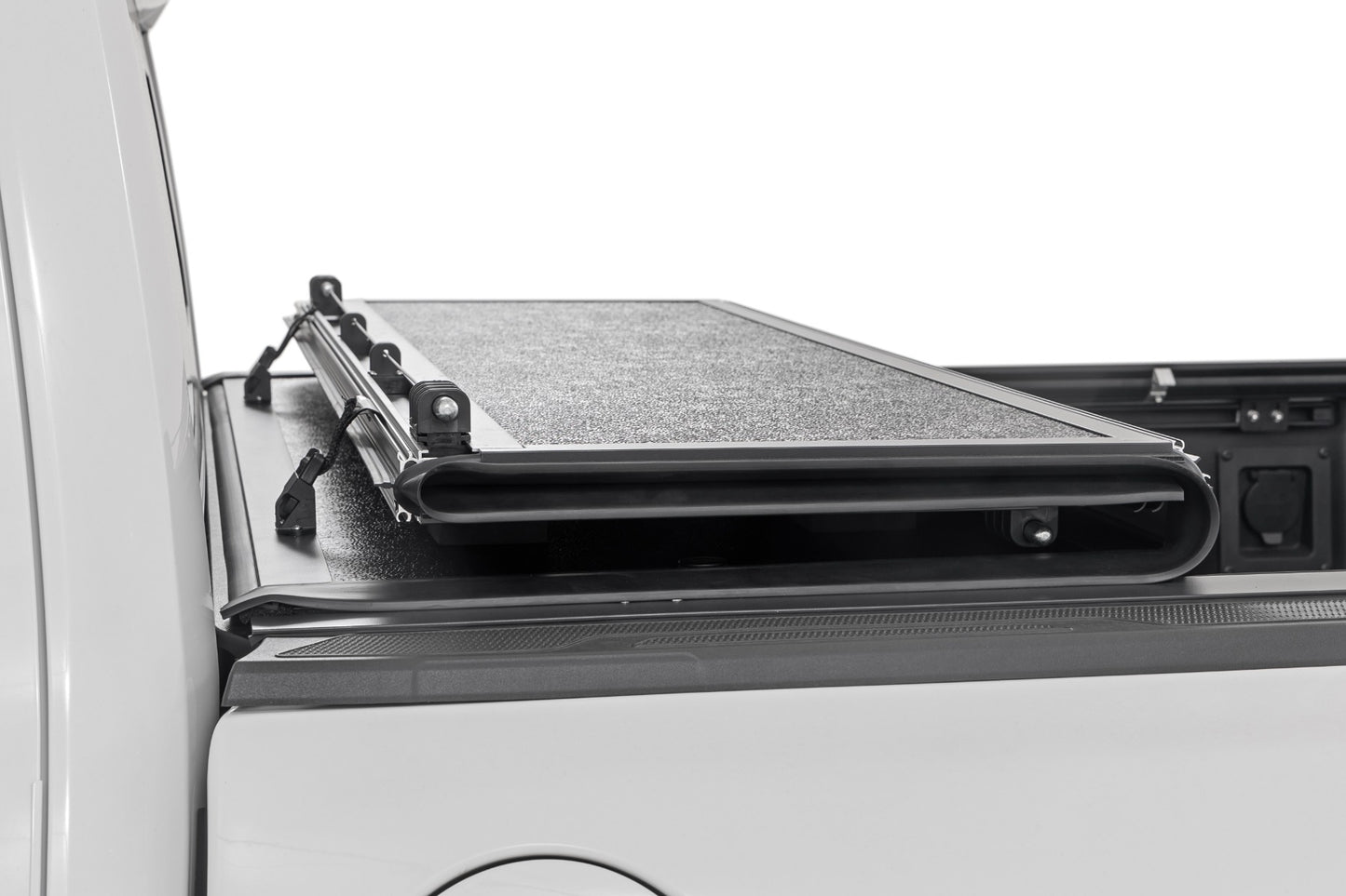 Hard Low Profile Bed Cover | 5' Bed | Toyota Tacoma 2WD/4WD (2024)