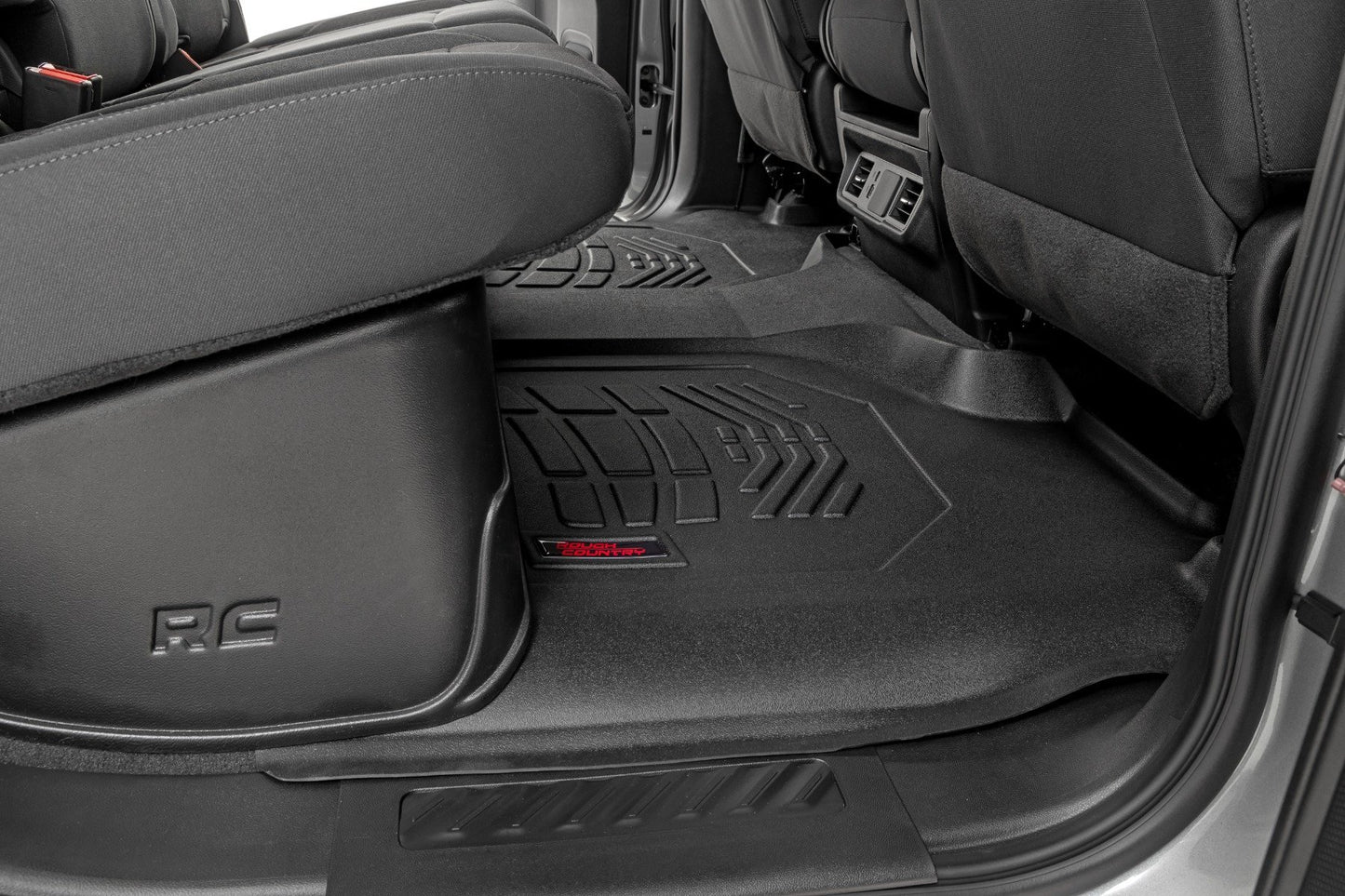 Sure-Fit Floor Mats | FR &amp; RR | FR Over Hump | Crew | Chevy/GMC 1500/2500HD/3500HD (19-25)