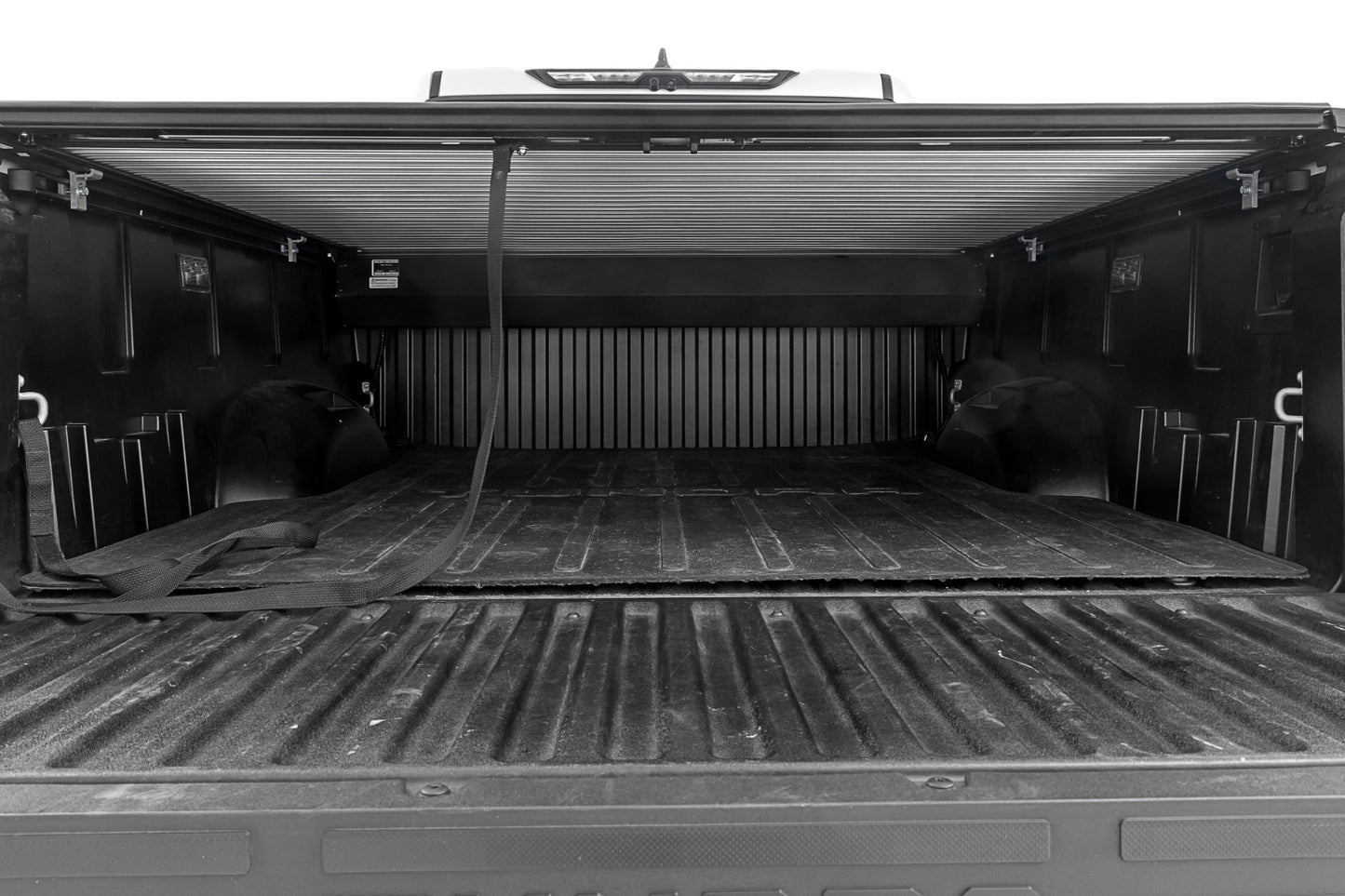 Retractable Bed Cover | 5'7" Bed | Toyota Tundra 2WD/4WD (22-23)