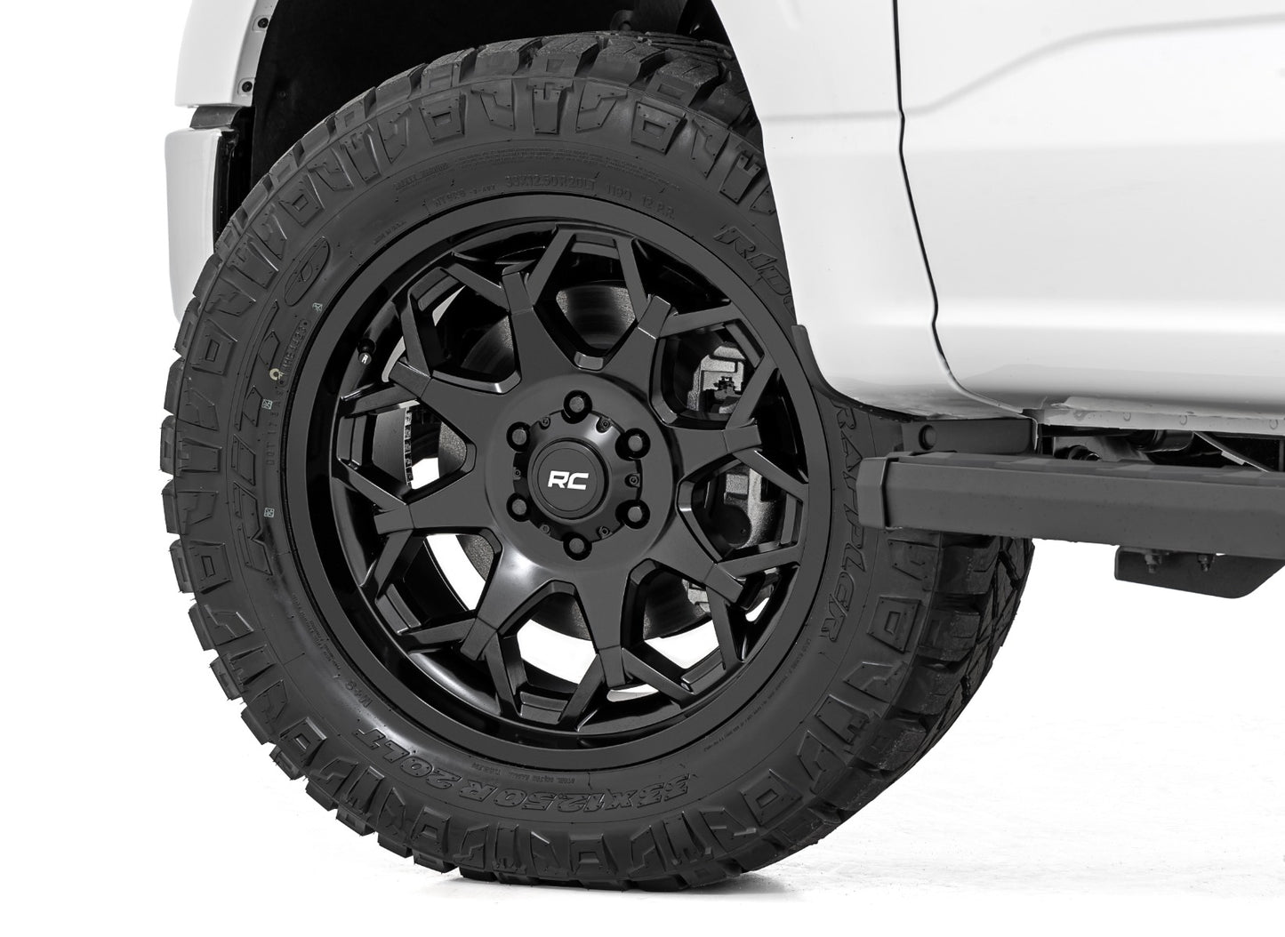 Rough Country 80 Series Wheel | One-Piece | Semi Gloss Black | 20x10 | 6x135 | -19mm