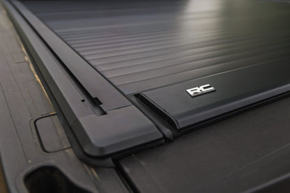 Manual Retractable Bed Cover | 6'10" Bed | Ford F-250/F-350 Super Duty (17-26)