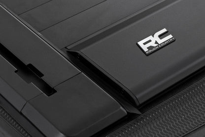 Manual Retractable Bed Cover | 5' Bed | Toyota Tacoma 2WD/4WD (2024-2026)