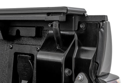 Manual Retractable Bed Cover | 5'7" Bed | Toyota Tundra 2WD/4WD (2022-2026)