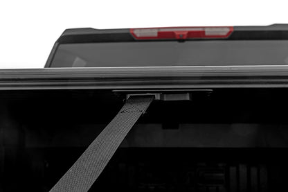 Manual Retractable Bed Cover | 6'9" Bed | Chevy/GMC 2500HD/3500HD (20-26)