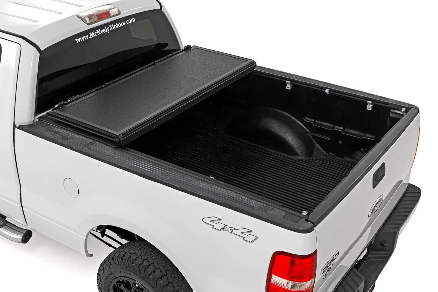 Hard Low Profile Bed Cover | 6'7" Bed | Ford F-150 2WD/4WD (04-14)