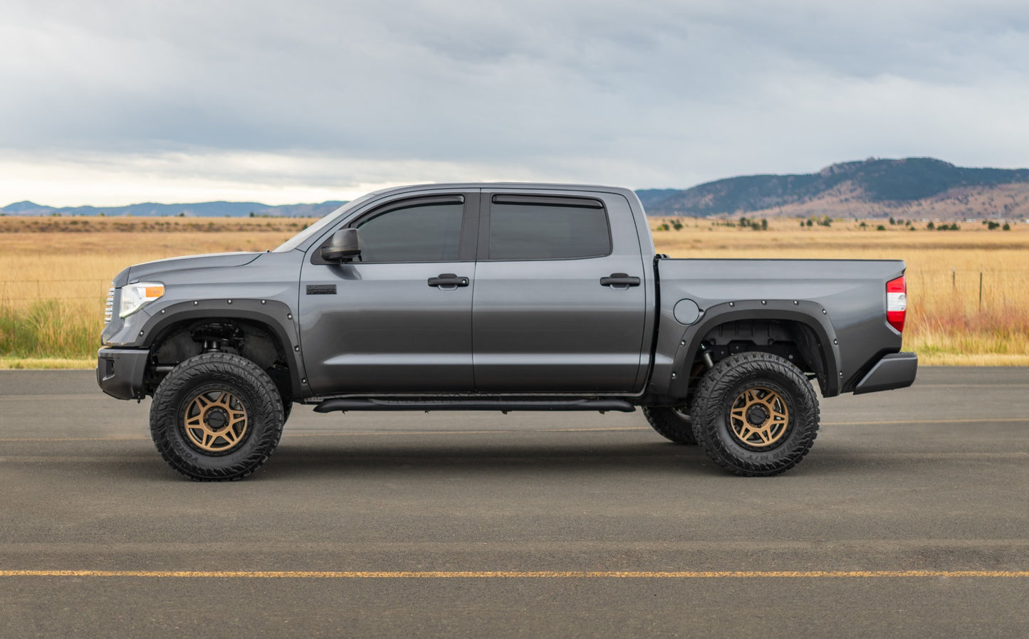 Pocket Fender Flares | 1G3 Magnetic Grey | Toyota Tundra (14-21)