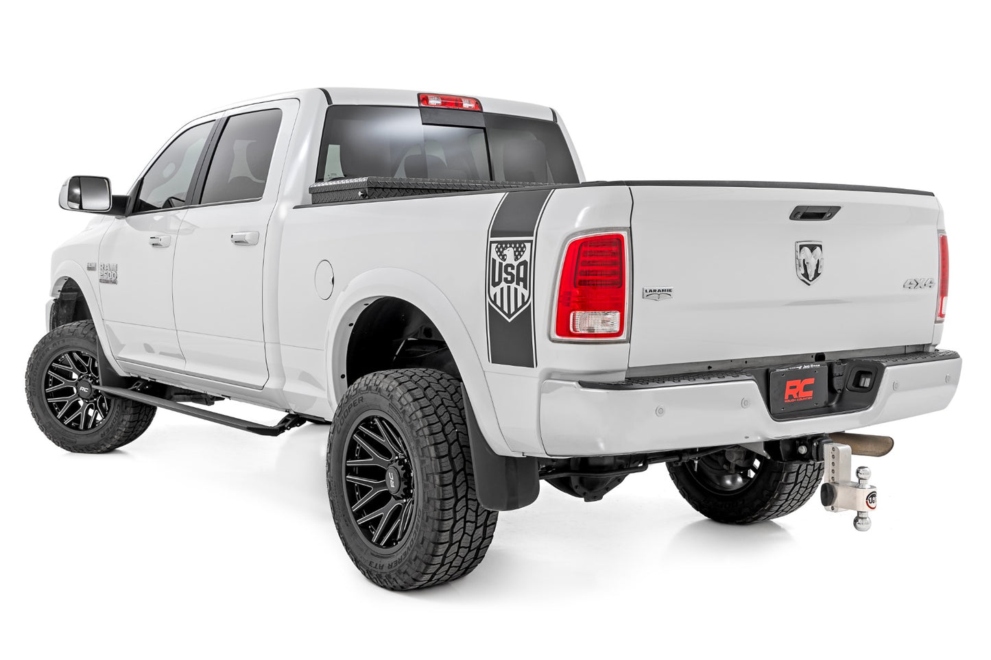 E-Board Step Kit | Lighted | Crew Cab | Ram 2500 2WD/4WD (10-23)