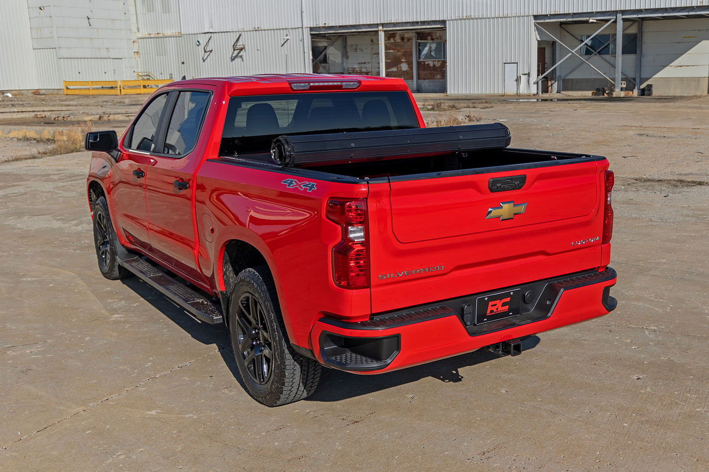 Hard Roll Up Bed Cover | 6'7" Bed | GM 1500 2WD/4WD (19-25)