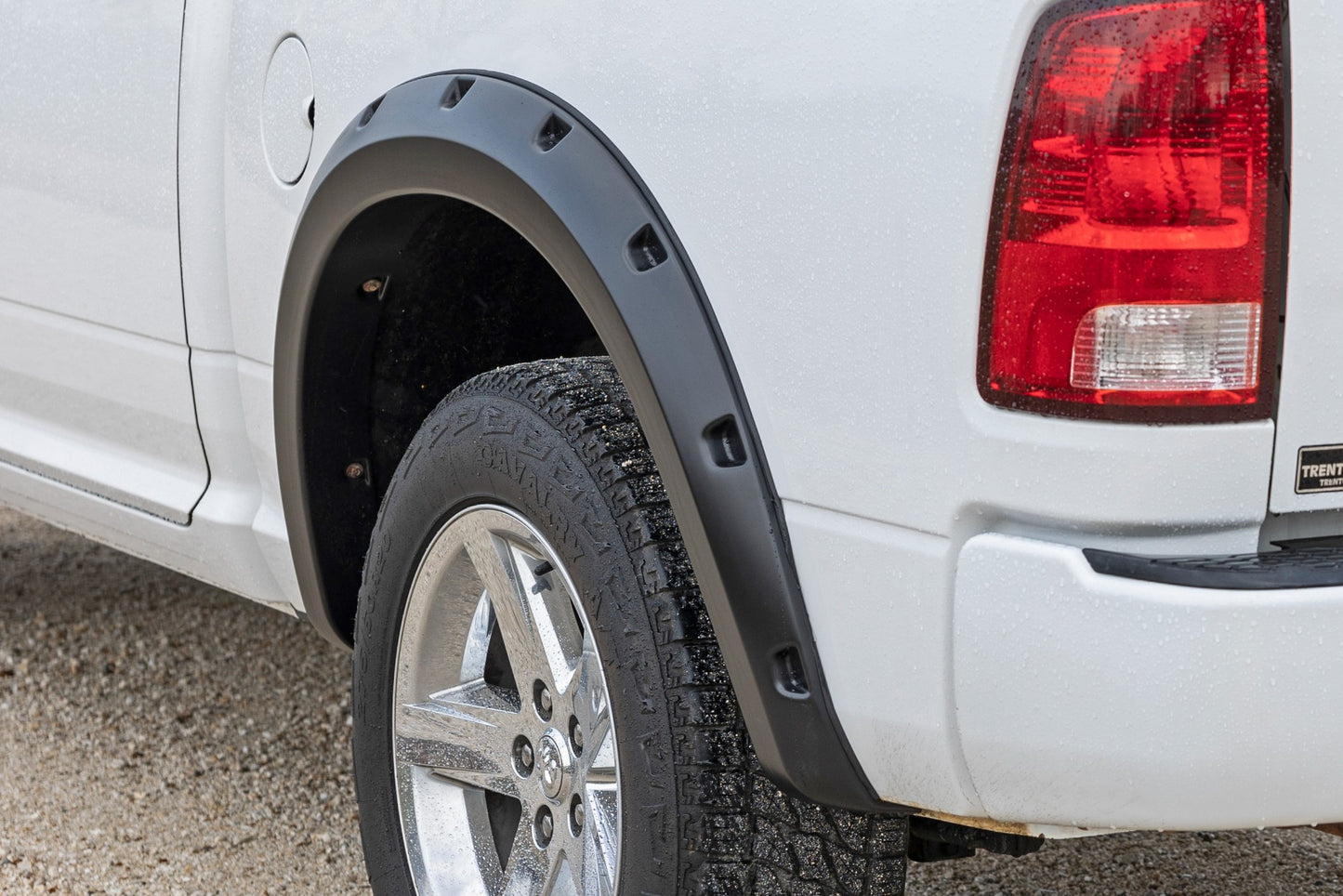 Pocket Fender Flares | Both Bumpers | GW7 Bright White | Ram 1500 2WD/4WD