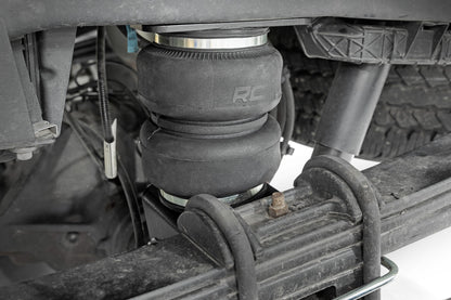 Air Spring Kit w/compressor | Ford F-250/F-350 Super Duty 4WD (2017-2025)