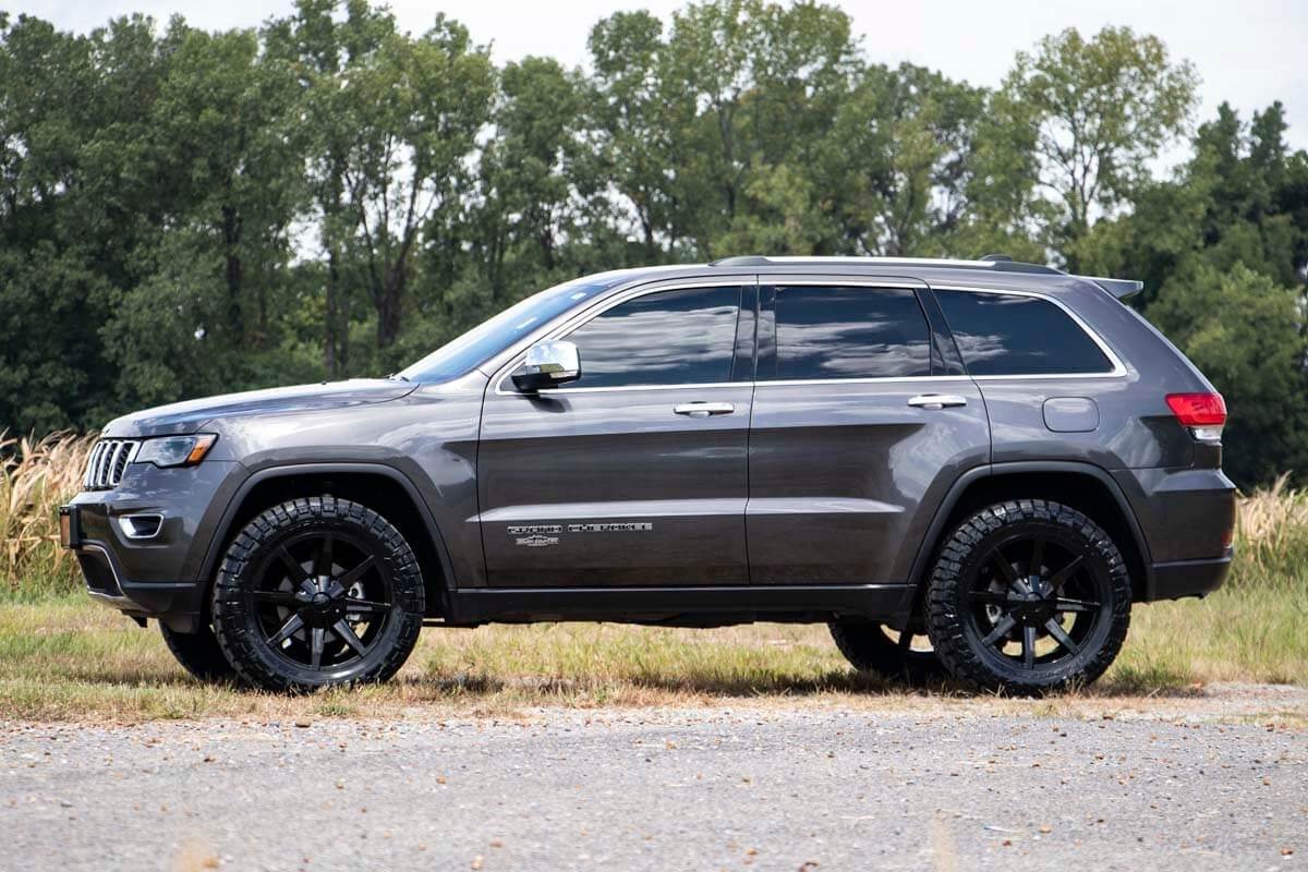 2.5 Inch Lift Kit | N3 Struts | Jeep Grand Cherokee 4WD (2016-2022)