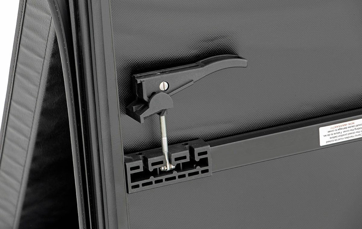 Bed Cover | Tri Fold | Soft | 6'4" Bed | Dodge 1500 (02-08)/2500 (03-08)