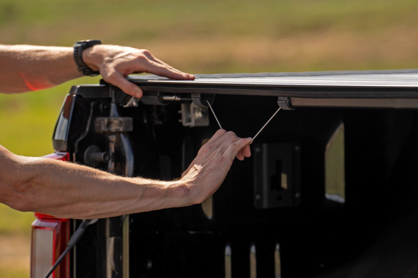 Hard Roll Up Cover | 6'10" Bed | Ford F-250/F-350 Super Duty (17-24)