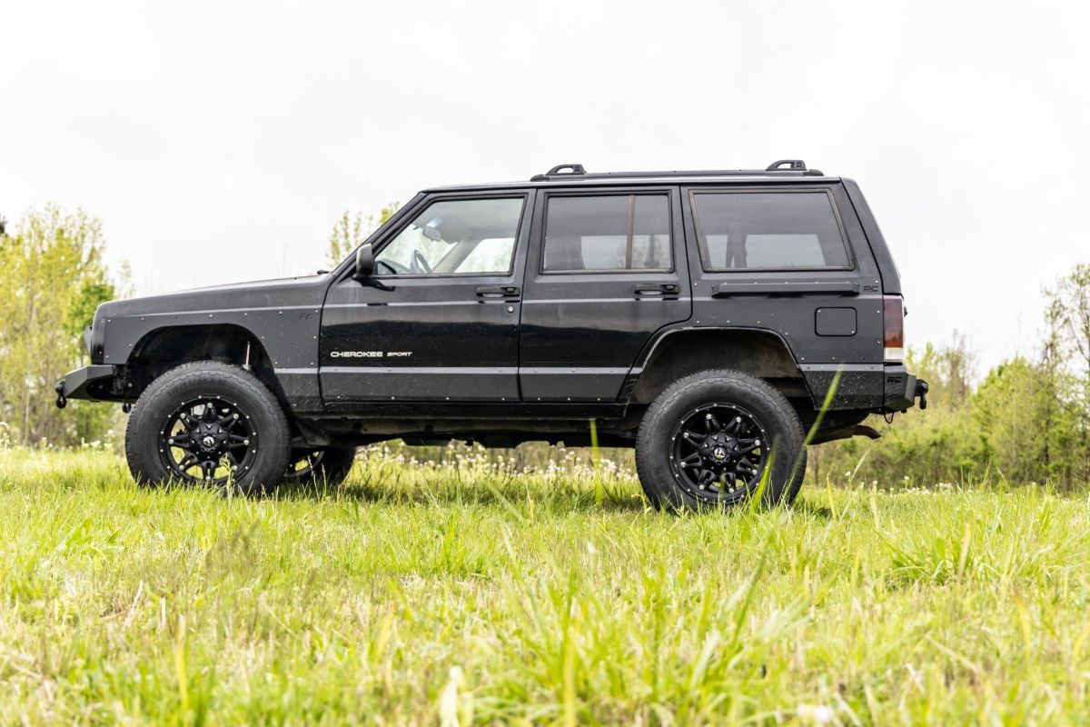 3 Inch Lift Kit | Rear AAL | M1 | Jeep Cherokee XJ 2WD/4WD (84-01)