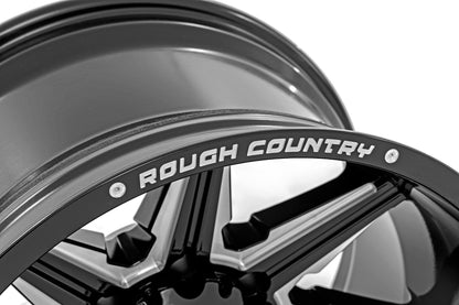 Rough Country 91 Series Milled One-Piece | Gloss Black | 22x10 | 5x5.5 | -18m