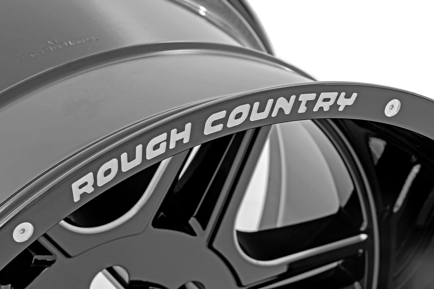 Rough Country 92 Series Wheel | Machined One-Piece | Gloss Black | 18x9 | 5x5.5 | +0mm