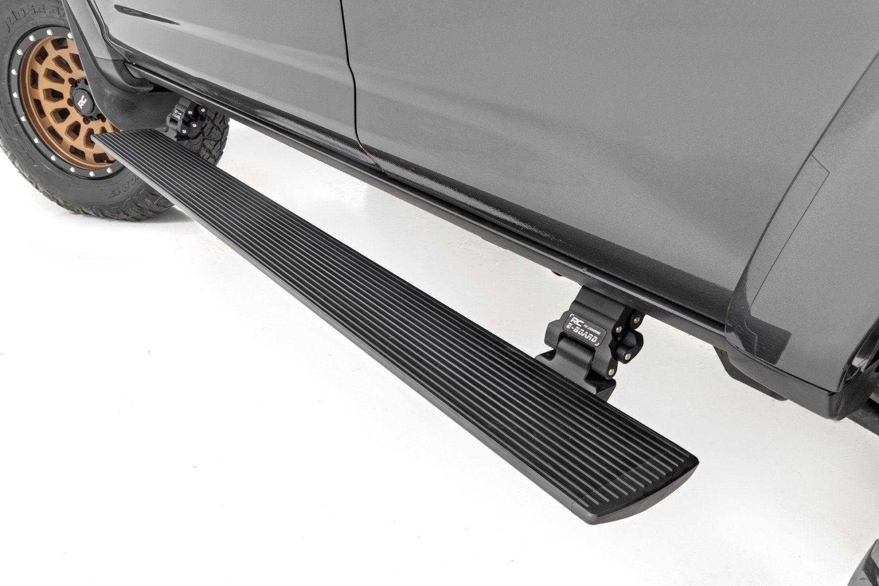 Power Running Boards | Lighted | Toyota 4Runner 2WD/4WD (2010-2023) - Off Road Canada