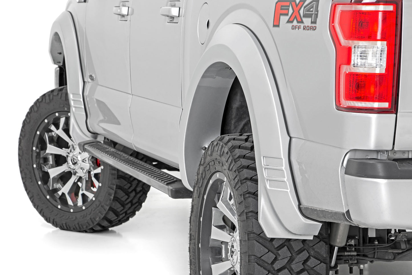 SF1 Fender Flares | YZ Oxford White | Ford F-150 2WD/4WD (15-17) - Off Road Canada