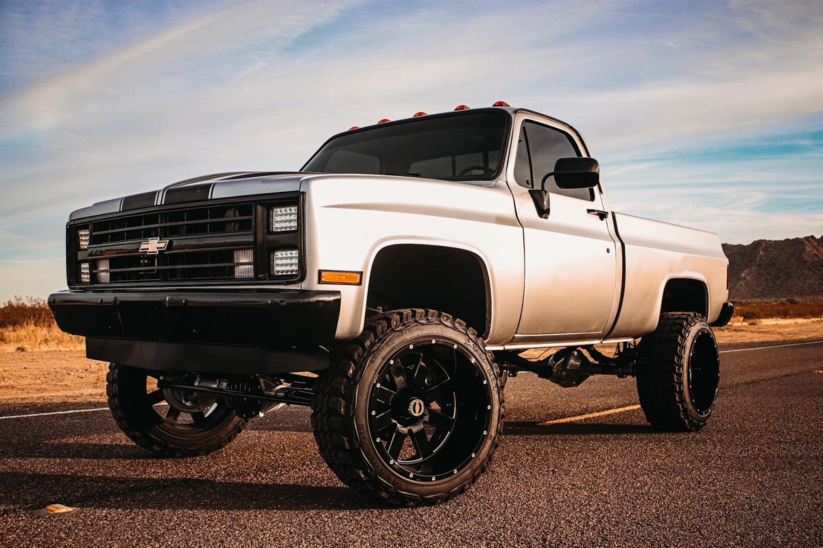 6 Inch Lift Kit | 52" RR Springs | GMC C15/K15 Truck (77-87)/Half-Ton Suburban (77-91)